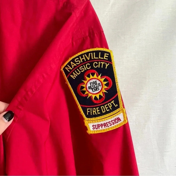Vintage: Nashville fire department windbreaker, embroidered “W Jackson”- Size XL - Picture 8 of 14
